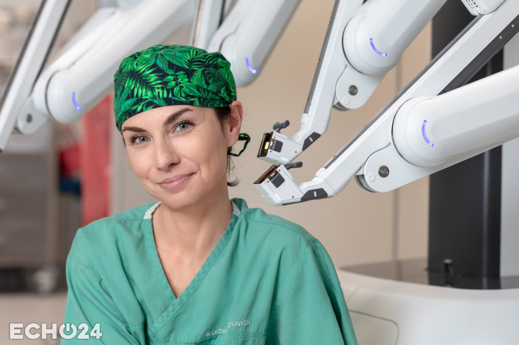 Szpitalny robot ma za sobą ponad sto operacji