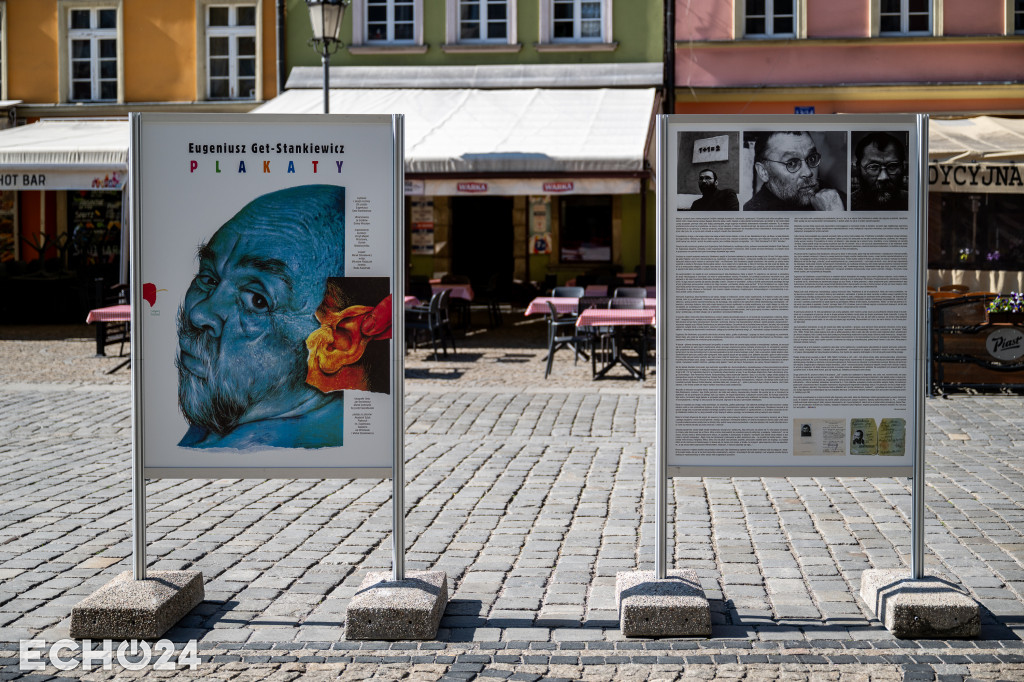 261 przypinek i 57 plakatów w centrum Wrocławia