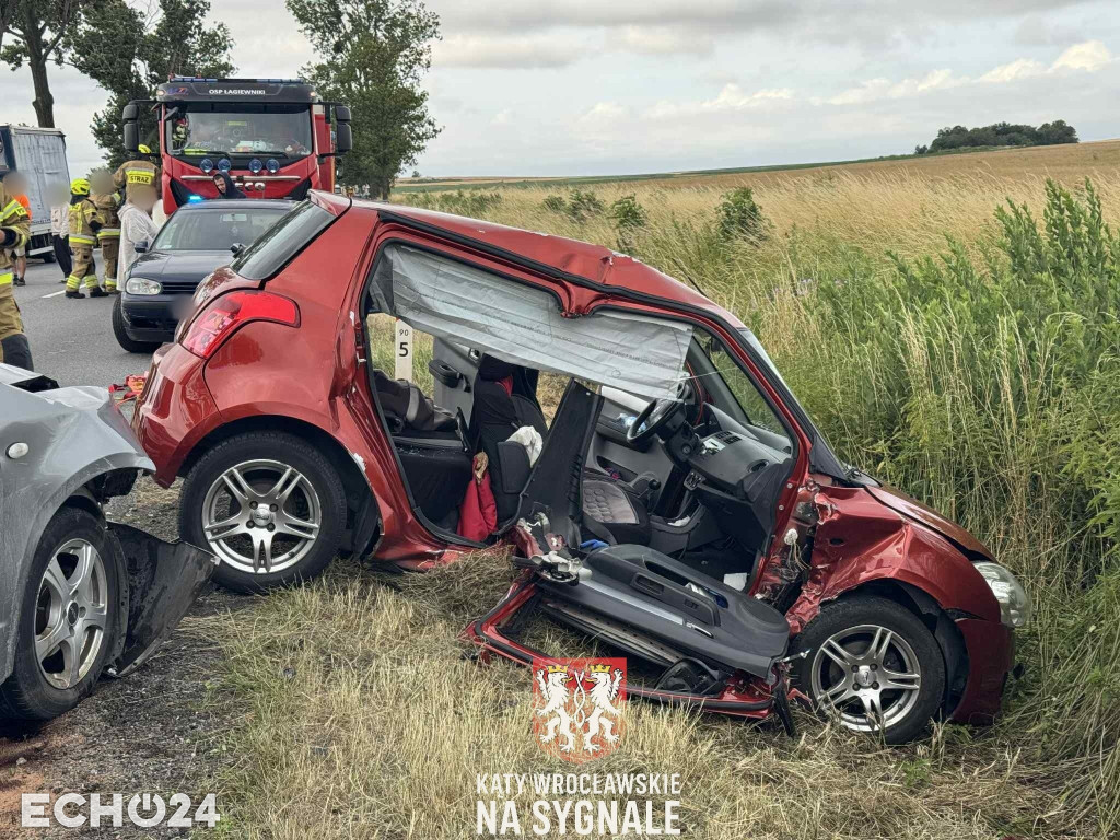 Zablokowana DK8 po wypadku. Lądował LPR