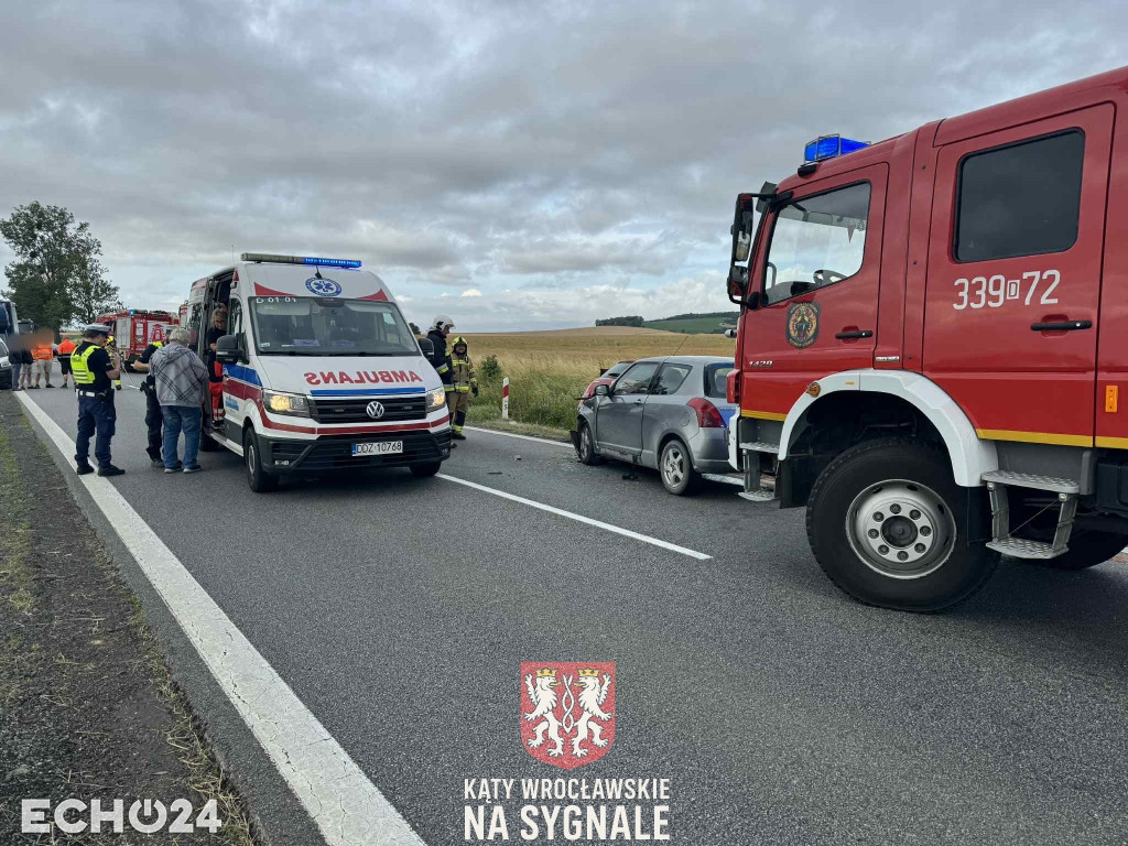 Zablokowana DK8 po wypadku. Lądował LPR