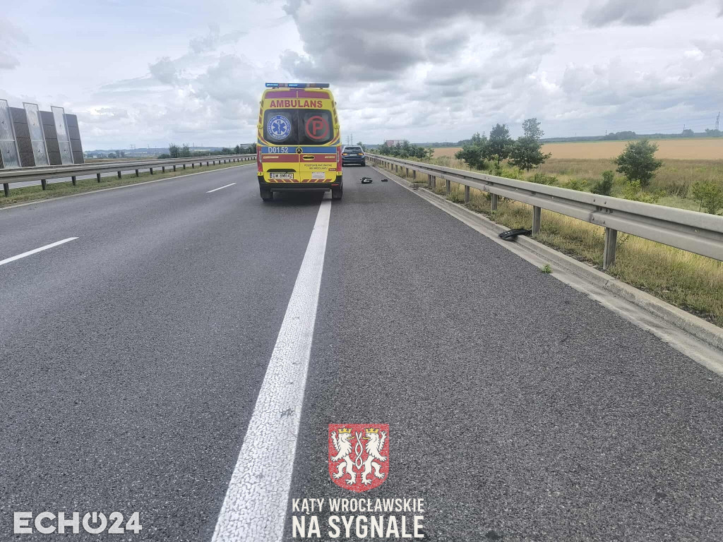 Wypadek na S8. Auto osobowe uderzyło w ciężarówkę