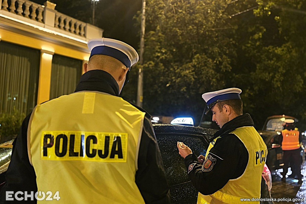 Ponad 330 kontroli przejazdów „na aplikację”