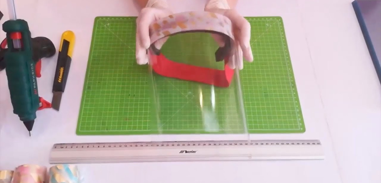 Jak zrobić przyłbicę? Oto prosta instrukcja