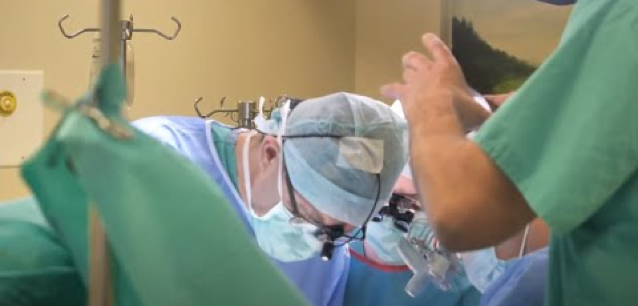 Skomplikowana operacja noworodka