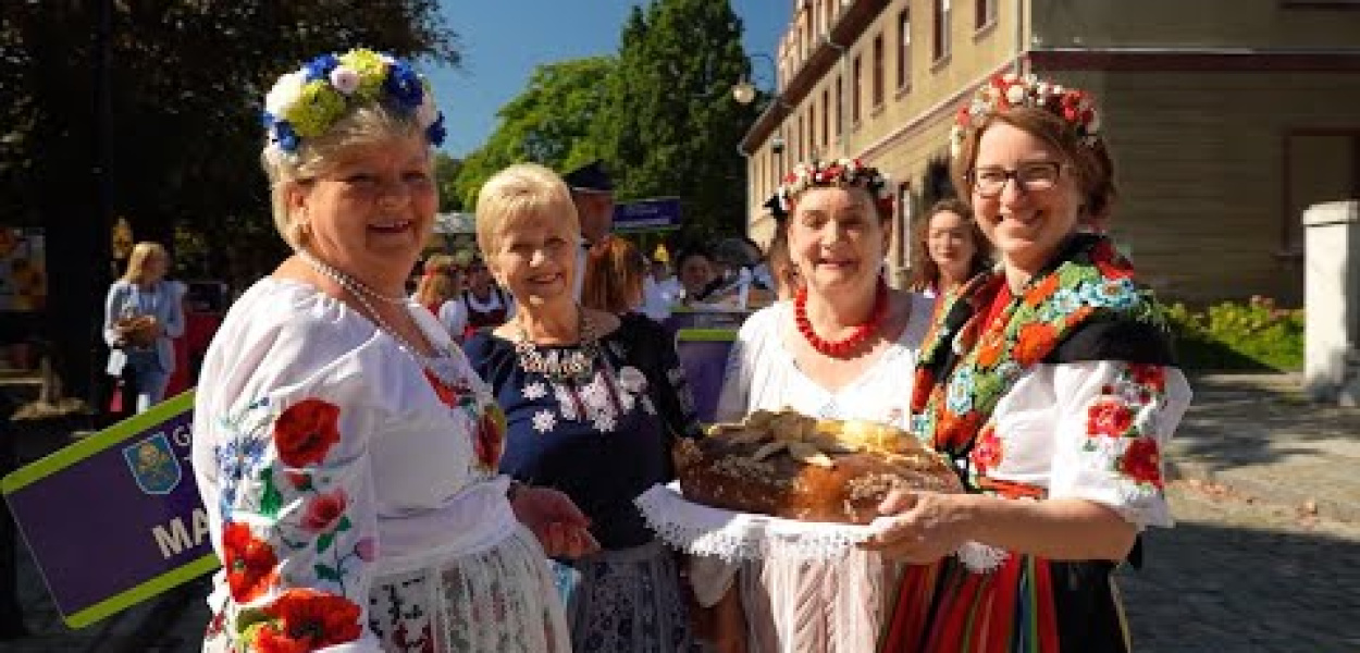  Korowód, wieńce, swojskie przysmaki - święto plonów w gminie Trzebnica…