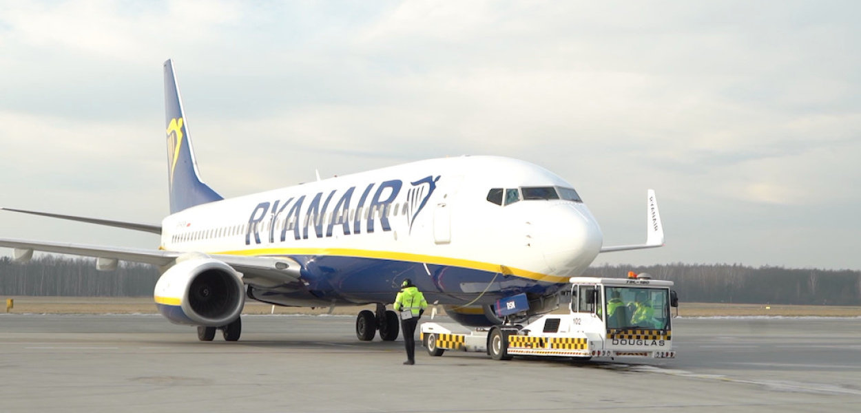 Zwiedzanie wrocławskiego lotniska od kuchni