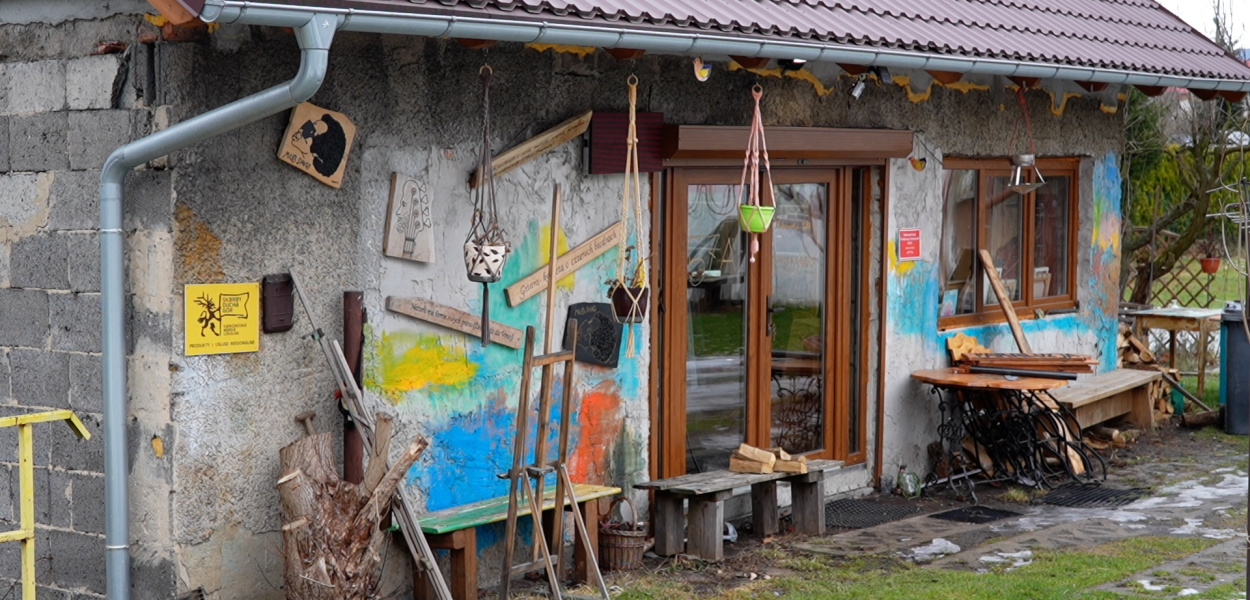 Paraluzja - miejsce wielu sztuk i zamiłowanie do improwizacji