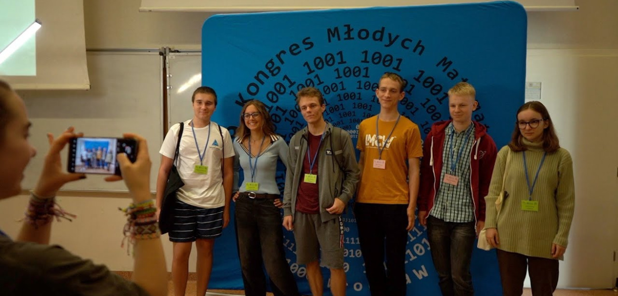 Królowa nauk i jej młodzi mistrzowie