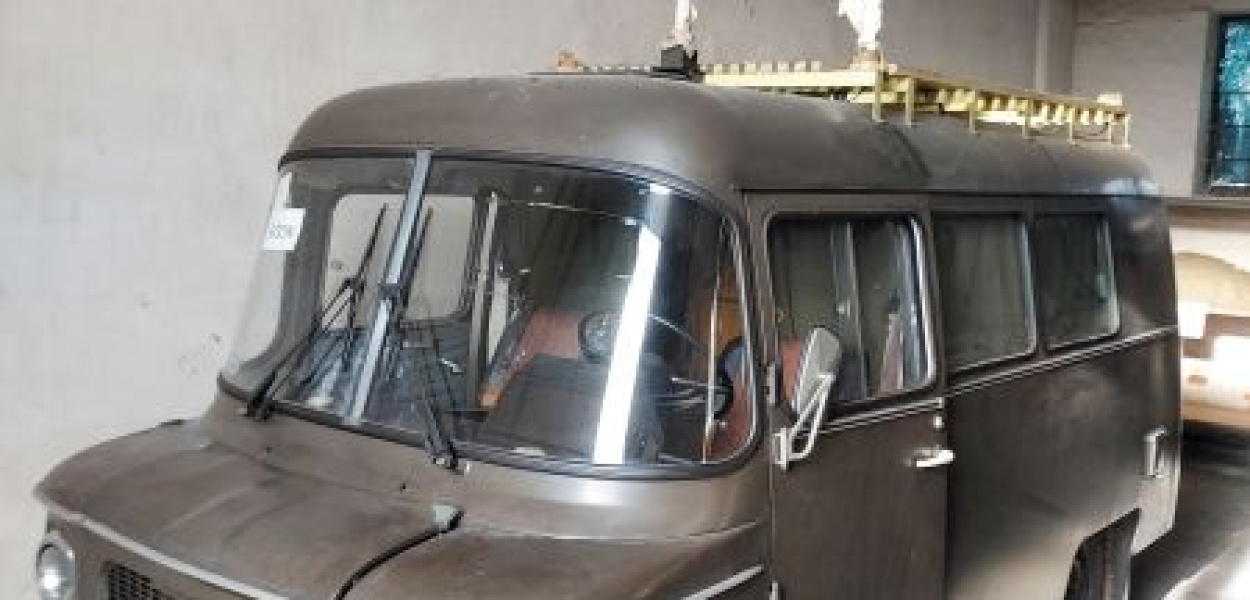 JEDYNA TAKA NYSA 522 z 1991 roku o niewielkim przebiegu. AMW robi porządki