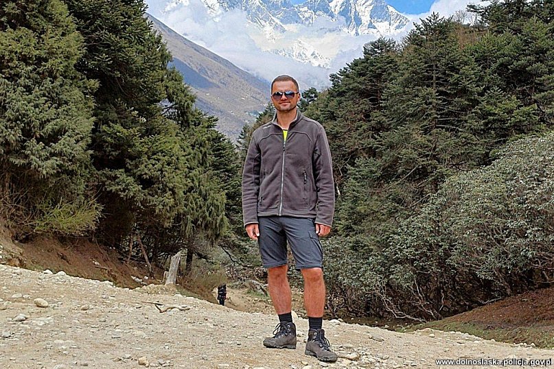 Policjant zdobył Himalaje