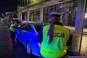 Ponad 330 kontroli przejazdów „na aplikację”-184