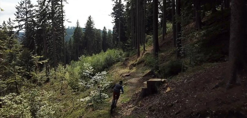 Współpraca polsko-czeska: nowe trasy rowerowe w Górach Izerskich