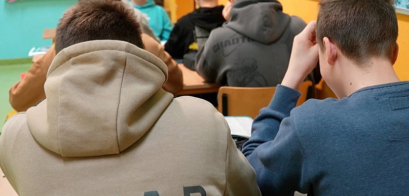 Adwokat w szkole - co wolno, a co nie wolno nastolatkom