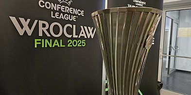 Wielka piłka we Wrocławiu. Miesiąc do finału-84890