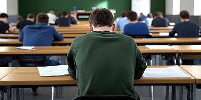 Zdjęcia matury w Internecie? CKE bada sprawę-85038