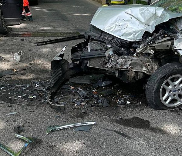 Poważny wypadek w Złotym Stoku. Droga zablokowana-85164