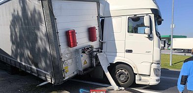 Utrudnienia na A4. Wypięta naczepa ciężarówki blokuje ruch-85198