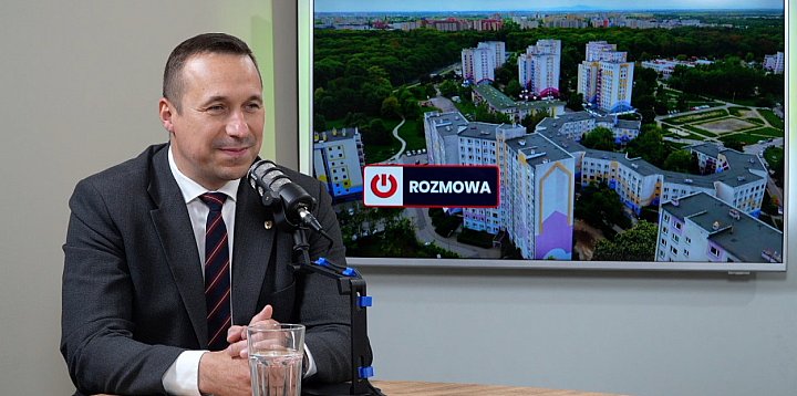 Marszałek: BURZA W SZKLANCE WODY-85245