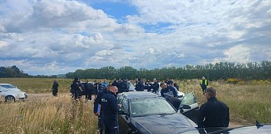 POLICJA PRZERWAŁA "USTAWKĘ" KIBOLI?-87933