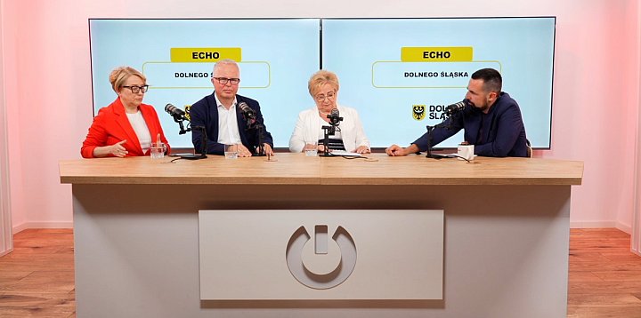 "Takie bzdury, że się tego słuchać nie da..."-88006