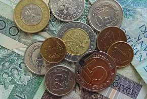 Nowe regulacje dla dorabiających. Od grudnia zmieniają się limity-90440