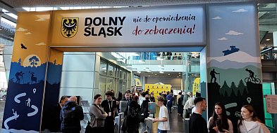 Turystyczne targi na wrocławskim stadionie