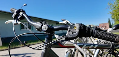 Wypadki na e-rowerach i hulajnogach to ryzyko urazu mózgu