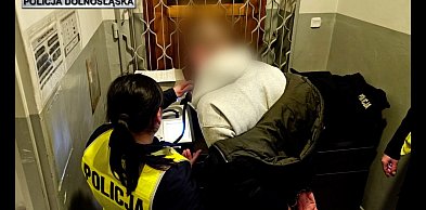 Rozbój w Warszawie, ucieczka na Dolny Śląsk. Sprawca w rękach policji