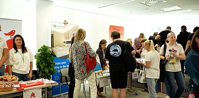 Blisko 2/3 Polaków zadowolonych po zmianie pracy