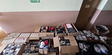 Przejęli nielegalne papierosy, tytoń i podrobiona odzież