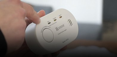 Cichy zabójca kontra głośna reakcja gminy