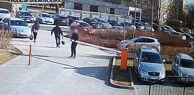 W biały dzień zniszczył szlabany. Powód? Alkohol