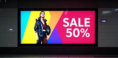 Wielki format kontra drobnica — kiedy duże naprawdę bije małe