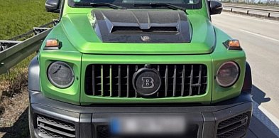 Pościg na A4 za skradzionym Mercedesem za ponad milion