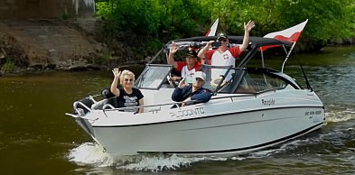 Biało-czerwony rejs po Odrze