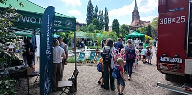 Ćwiczą ekonawyki i dobrze się bawią