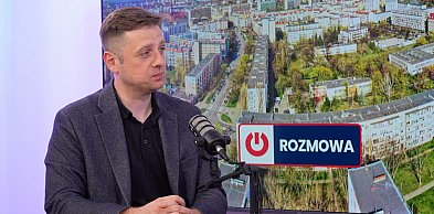 "Prezydent Ukrainy robi ze zbrodniarzy wojennych, bohaterów"