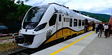 Pociągiem nad jezioro i w góry Sowie. Od 14 czerwca nowe stacje