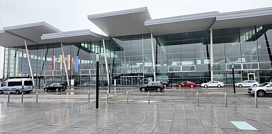 Port Lotniczy we Wrocławiu z lotniczym Oscarem
