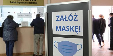 „DGP”: szczyt nowej fali COVID tuż za progiem-89041