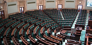 Sondaż dla WP: KO - 30,9 proc.; PiS - 25,9 proc.; Konfederacja - 11,2 proc.-91576