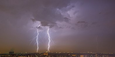 Już nie tylko pomruki! IMGW ostrzega przed burzami na Dolnym Śląsku