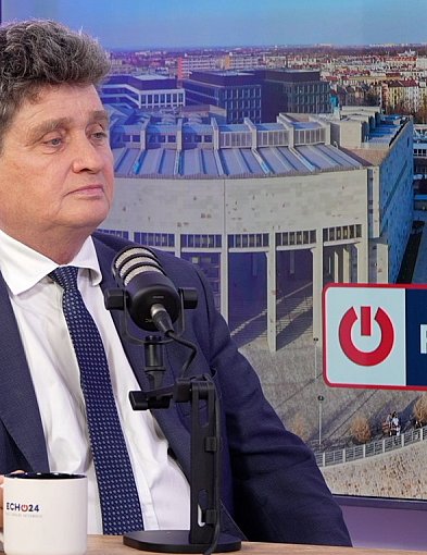 "BĄKIEWICZ SZUKA KLIKNIĘĆ (...), szczucie Niemcami"-90368