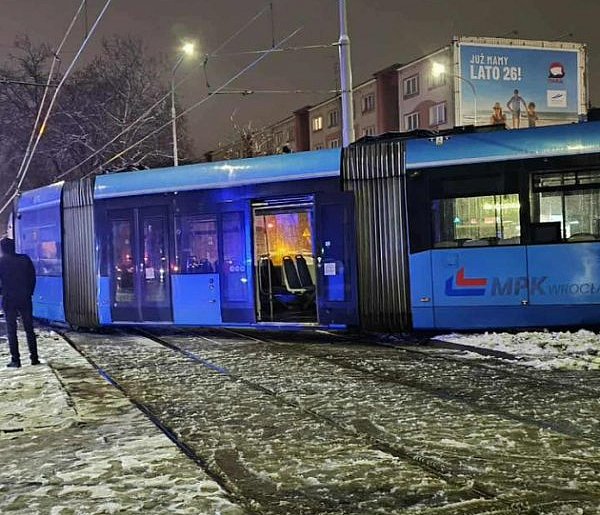 Informacja o porwaniu i pościg. Nie żyje 34-latek, który był w bagażniku-90501