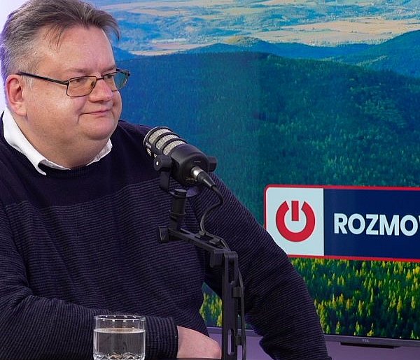 "SZLAG MNIE TRAFIA (...), BIEDAPOPULIZM"