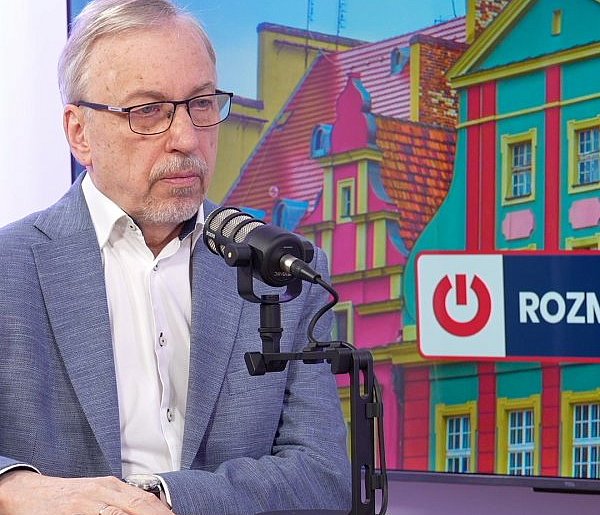 "NAWROCKI nie działa zgodnie z polską racją stanu"