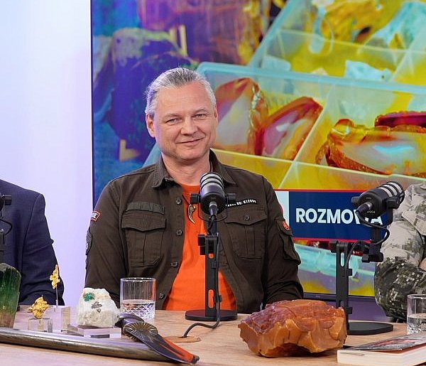 Co łączy Angelinę Jolie z rakietą? Niezwykłe projekt po