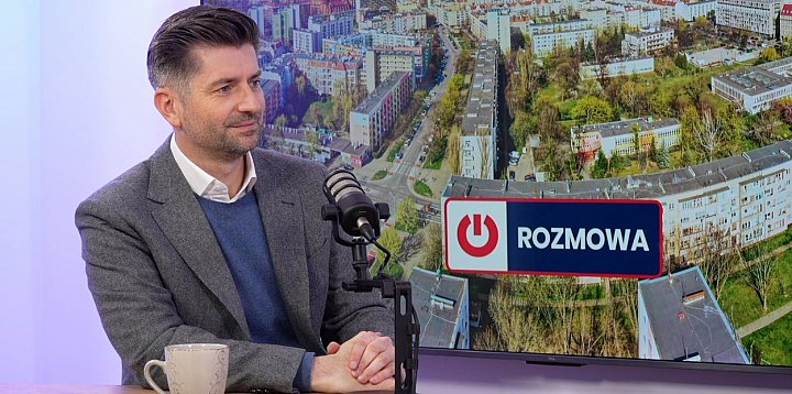 "Prawica zawyła, prawica nagle załamała ręce"-90576