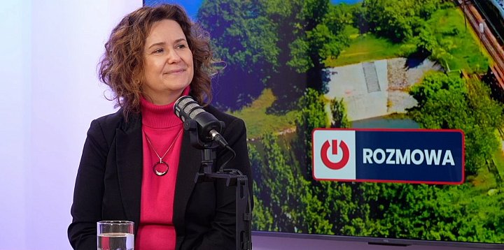 CISZA NA WROCŁAWSKIM LOTNISKU-91345