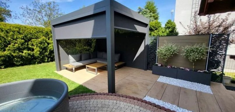 Jak wybrać nowoczesne pergole tarasowe do małego ogrodu?